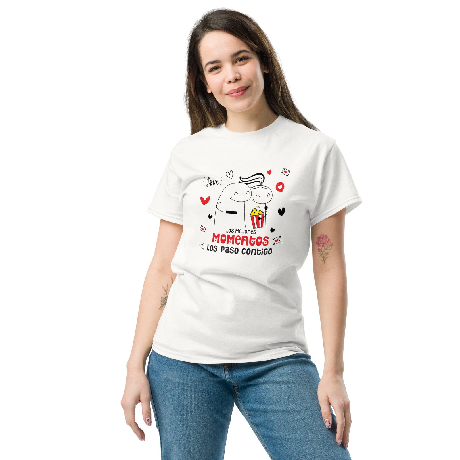 camiseta san valentin unisex con mensaje “los mejores momentos los paso contigo"