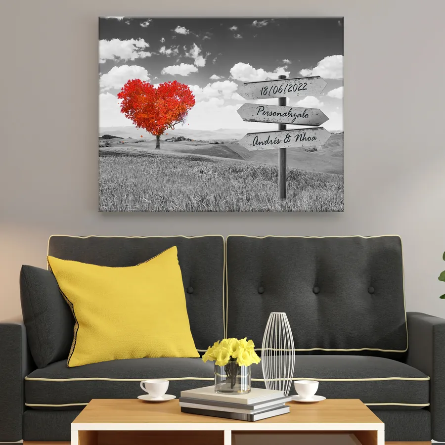 Cuadro con texto personalizado · árbol naranja en blanco y negro (ambiente) Cuadro con texto personalizado colgado en la pared: árbol naranja en blanco y negro con cartel para tu frase